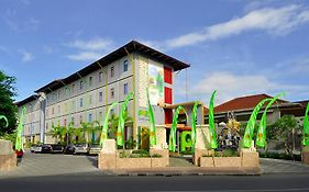Pop Hotel Teuku Umar Bali